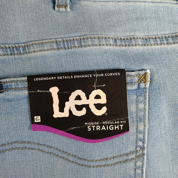 Lee Plus Midrise Relaxed Fit Straight Leg Jean Womens 24W Petite Light Wash Mom - Picture 10 of 15